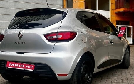 Renault Clio IV рестайлинг, 2018 год, 850 000 рублей, 2 фотография