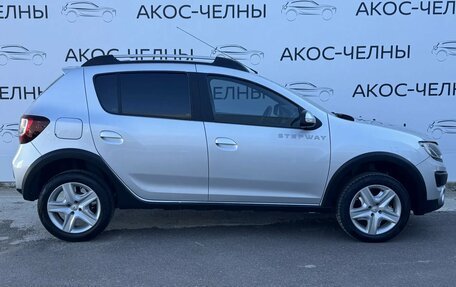 Renault Sandero II рестайлинг, 2016 год, 890 000 рублей, 8 фотография
