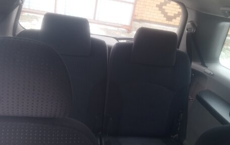 Mitsubishi Grandis, 2003 год, 630 000 рублей, 6 фотография