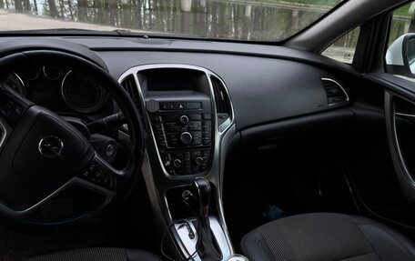 Opel Astra J, 2011 год, 520 000 рублей, 9 фотография