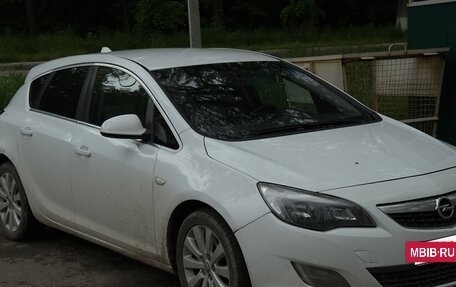 Opel Astra J, 2011 год, 520 000 рублей, 3 фотография