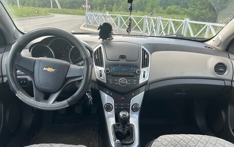 Chevrolet Cruze II, 2013 год, 900 000 рублей, 6 фотография