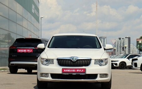 Skoda Superb III рестайлинг, 2012 год, 950 000 рублей, 2 фотография