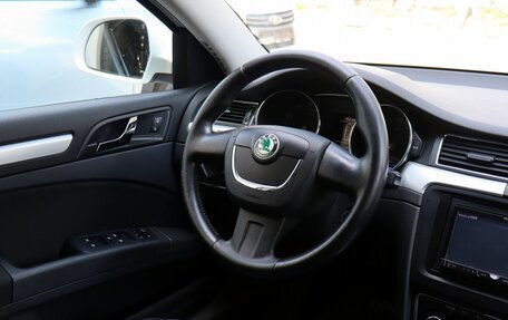 Skoda Superb III рестайлинг, 2012 год, 950 000 рублей, 15 фотография