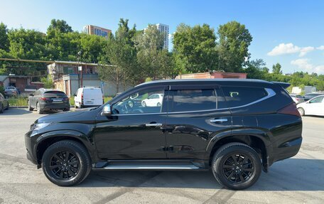 Mitsubishi Pajero Sport III рестайлинг, 2019 год, 3 500 000 рублей, 10 фотография