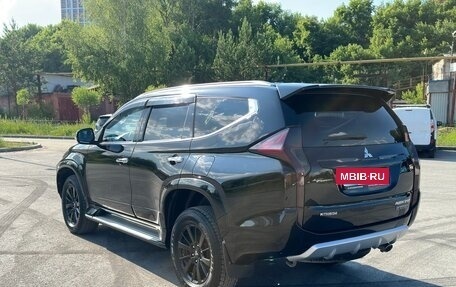 Mitsubishi Pajero Sport III рестайлинг, 2019 год, 3 500 000 рублей, 4 фотография