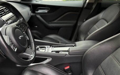 Jaguar F-Pace, 2018 год, 3 800 000 рублей, 12 фотография