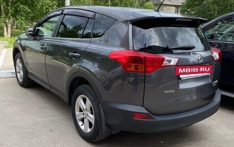 Toyota RAV4, 2013 год, 1 650 000 рублей, 5 фотография