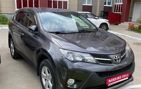 Toyota RAV4, 2013 год, 1 650 000 рублей, 2 фотография