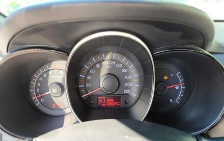 KIA Rio III рестайлинг, 2011 год, 800 000 рублей, 6 фотография