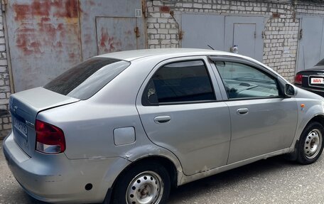 Daewoo Kalos, 2003 год, 105 000 рублей, 2 фотография