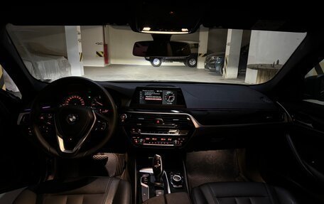 BMW 5 серия, 2019 год, 2 250 000 рублей, 15 фотография
