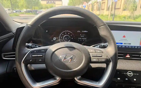 Hyundai Elantra, 2023 год, 1 200 000 рублей, 9 фотография