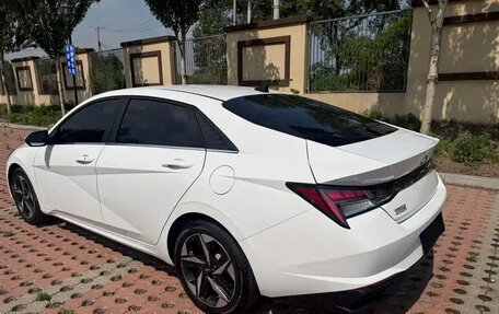 Hyundai Elantra, 2023 год, 1 200 000 рублей, 6 фотография