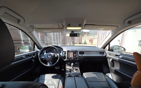 Volkswagen Touareg III, 2012 год, 2 380 000 рублей, 11 фотография