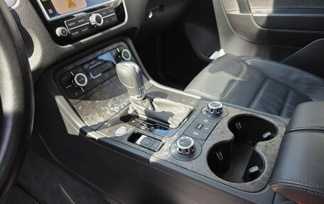 Volkswagen Touareg III, 2012 год, 2 380 000 рублей, 13 фотография