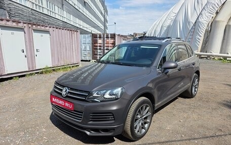 Volkswagen Touareg III, 2012 год, 2 380 000 рублей, 2 фотография