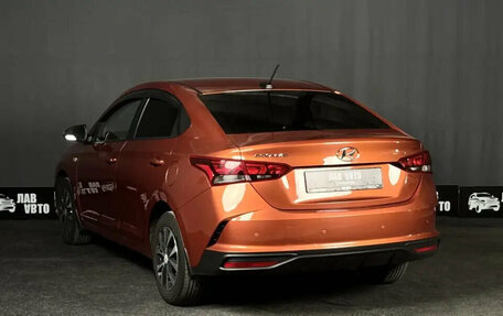 Hyundai Solaris II рестайлинг, 2022 год, 1 620 000 рублей, 7 фотография