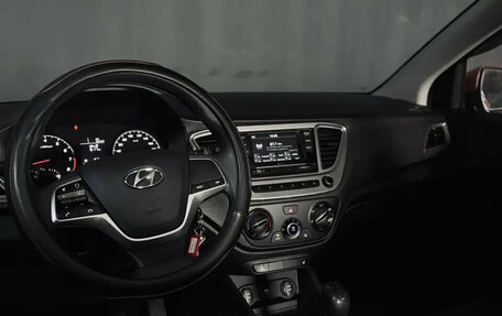Hyundai Solaris II рестайлинг, 2022 год, 1 620 000 рублей, 17 фотография
