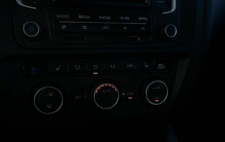 Volkswagen Jetta VI, 2016 год, 980 000 рублей, 16 фотография
