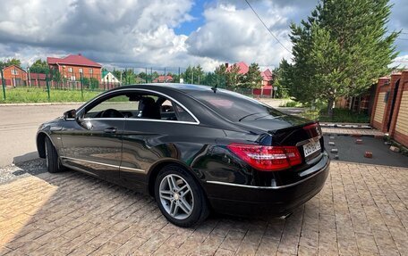 Mercedes-Benz E-Класс, 2010 год, 1 250 000 рублей, 10 фотография