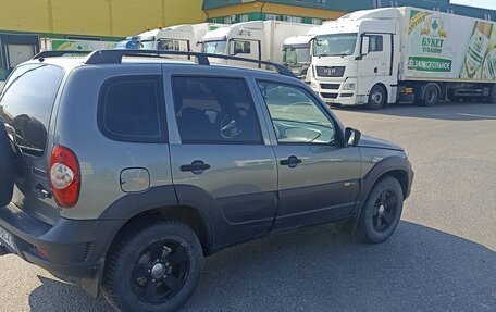 Chevrolet Niva I рестайлинг, 2016 год, 720 000 рублей, 4 фотография