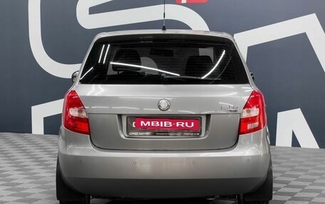 Skoda Fabia II, 2010 год, 799 000 рублей, 5 фотография