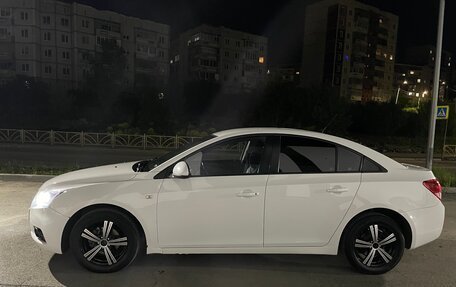 Chevrolet Cruze II, 2012 год, 820 000 рублей, 3 фотография