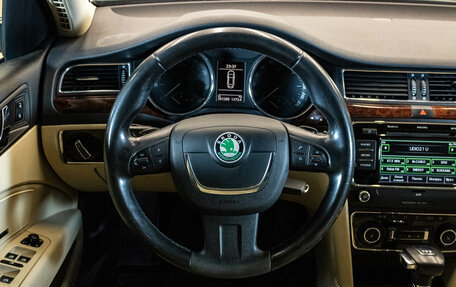 Skoda Superb III рестайлинг, 2011 год, 959 000 рублей, 6 фотография