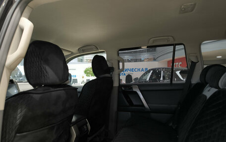 Toyota Land Cruiser Prado 150 рестайлинг 2, 2012 год, 3 300 000 рублей, 15 фотография