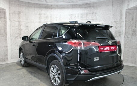 Toyota RAV4, 2019 год, 2 725 000 рублей, 8 фотография