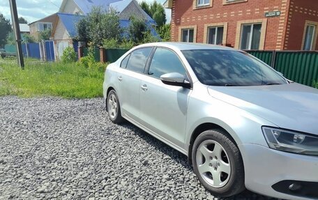 Volkswagen Jetta VI, 2014 год, 1 250 000 рублей, 2 фотография
