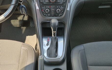 Opel Astra J, 2012 год, 900 000 рублей, 11 фотография