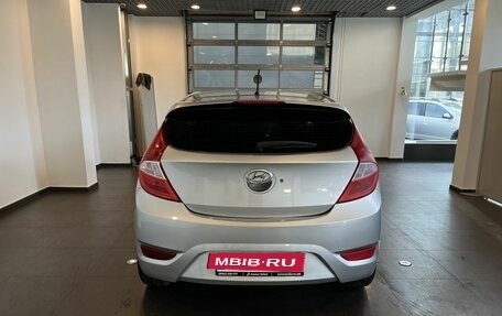 Hyundai Solaris II рестайлинг, 2012 год, 720 000 рублей, 4 фотография