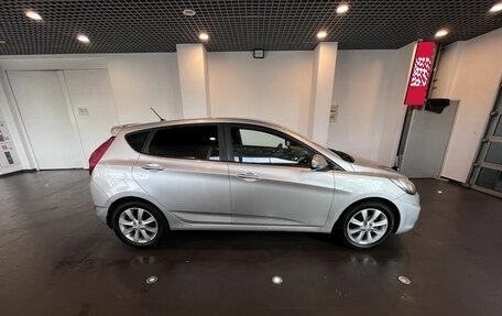 Hyundai Solaris II рестайлинг, 2012 год, 720 000 рублей, 2 фотография