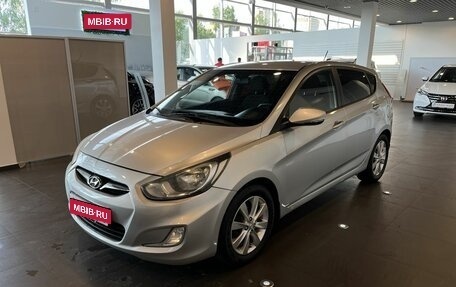 Hyundai Solaris II рестайлинг, 2012 год, 720 000 рублей, 7 фотография