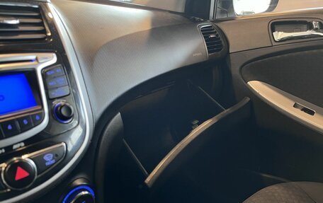 Hyundai Solaris II рестайлинг, 2012 год, 720 000 рублей, 30 фотография