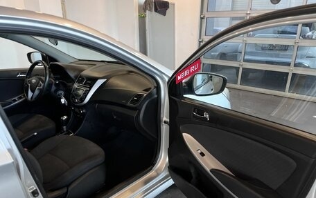 Hyundai Solaris II рестайлинг, 2012 год, 720 000 рублей, 27 фотография