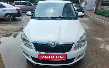 Skoda Fabia II, 2013 год, 585 000 рублей, 2 фотография