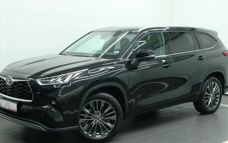 Toyota Highlander, 2025 год, 5 300 000 рублей, 2 фотография