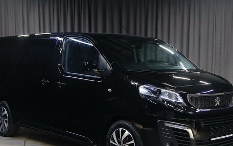 Peugeot Traveller I, 2018 год, 2 599 000 рублей, 3 фотография