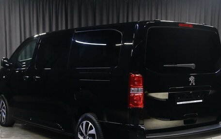 Peugeot Traveller I, 2018 год, 2 599 000 рублей, 4 фотография