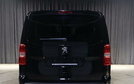 Peugeot Traveller I, 2018 год, 2 599 000 рублей, 14 фотография