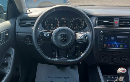 Volkswagen Jetta VI, 2013 год, 967 000 рублей, 16 фотография