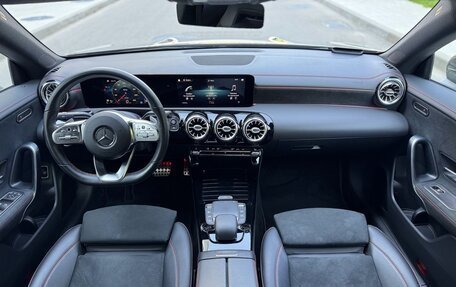 Mercedes-Benz CLA, 2020 год, 3 400 000 рублей, 24 фотография