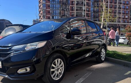 Honda Fit III, 2018 год, 1 250 000 рублей, 3 фотография