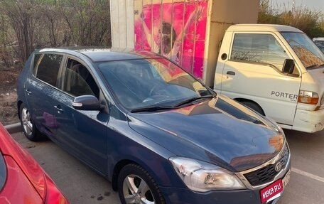 KIA cee'd I рестайлинг, 2010 год, 675 000 рублей, 2 фотография
