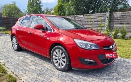 Opel Astra J, 2013 год, 545 000 рублей, 2 фотография