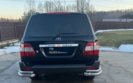 Toyota Land Cruiser 100 рестайлинг 2, 2006 год, 3 150 000 рублей, 5 фотография