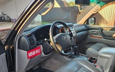 Toyota Land Cruiser 100 рестайлинг 2, 2006 год, 3 150 000 рублей, 4 фотография